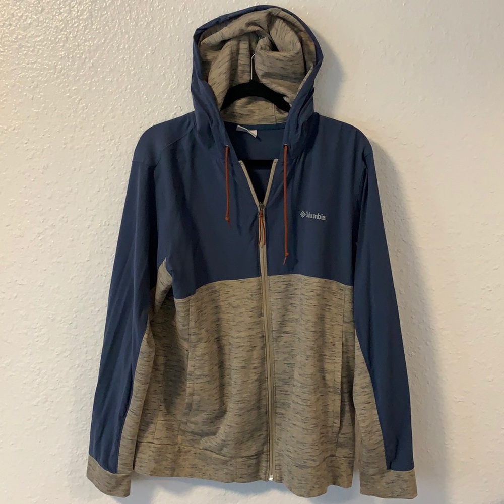 Columbia zip-up jacket. Large